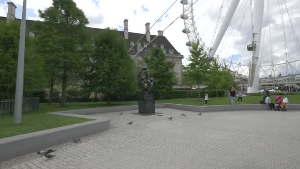 Скульптура Ювілейних Садів — стокове відео