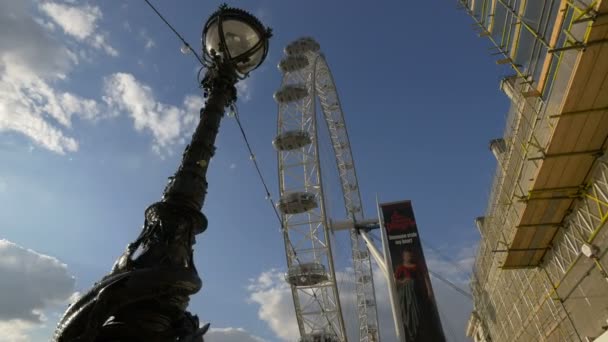 Lage Hoek Van Het London Eye — Stockvideo