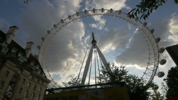 Londra Gözü Nün Düşük Açılı Görüntüsü — Stok video