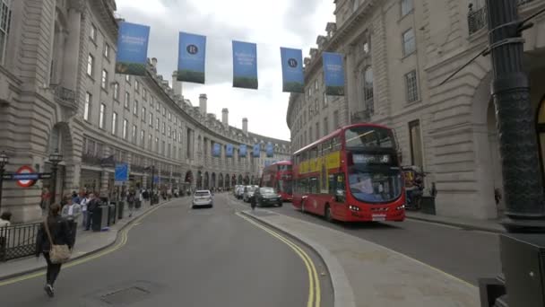 Coventry Caddesi Nde Arabalar Otobüsler Sürüyor — Stok video