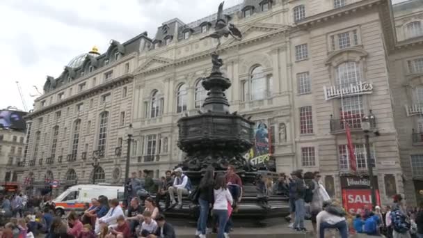 Shaftesbury Memorial Fountain London — Stock Video