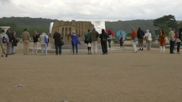 在凡尔赛宫花园欣赏C形曲线 — 图库视频影像