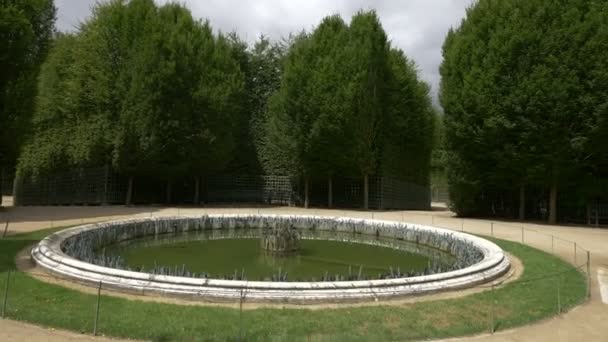 Κυκλική Κρήνη Στους Κήπους Των Βερσαλλιών — Αρχείο Βίντεο