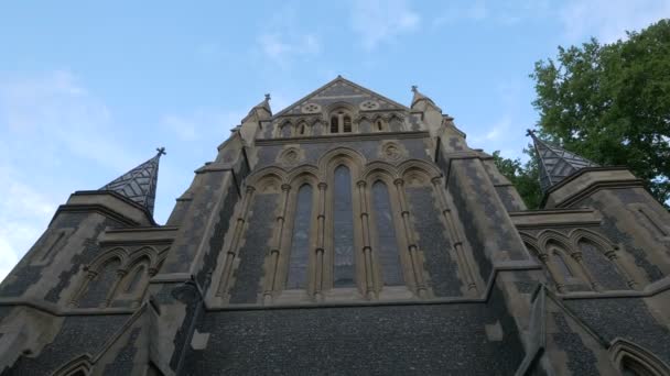 Lage Hoek Van Southwark Cathedral Londen — Stockvideo