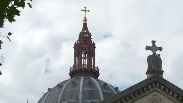 Σταυρός Στην Κορυφή Της Εκκλησίας Του Αγίου Αυγουστίνου Θόλο — Αρχείο Βίντεο