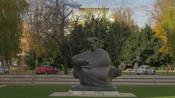 Estatua Marko Marulic Zagreb — Vídeo de stock