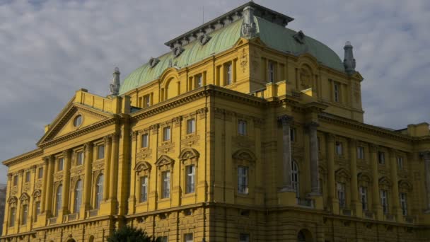 Das Kroatische Nationaltheater Zagreb — Stockvideo