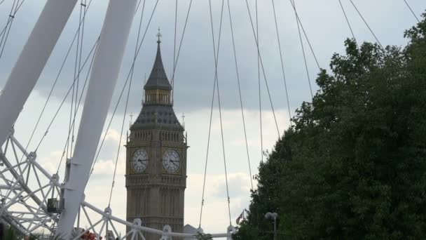 Big Ben Seen London Eye Spokes — Stock video