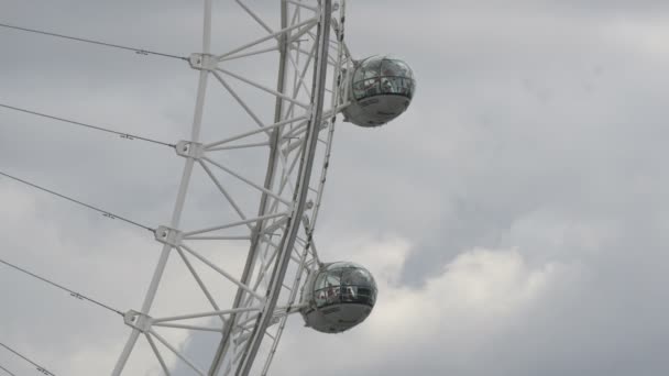 Spaken Hutten Van Het London Eye — Stockvideo