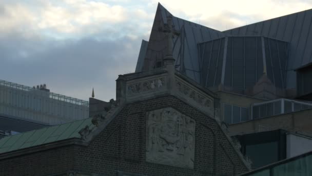 Bas Lättnad Kyrka Fasad — Stockvideo