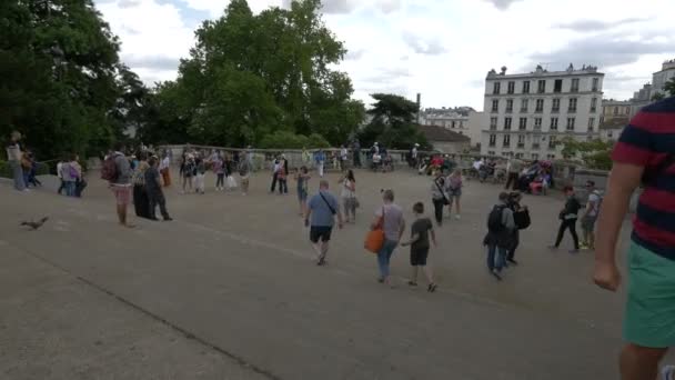 Tourists Stairs Sacre Coeur — Stockvideo