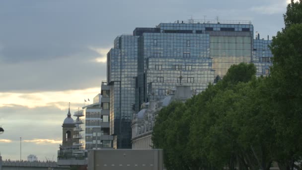 Glasgebäude London — Stockvideo