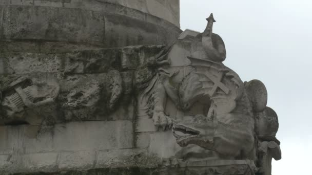 Bir Ejderha Heykelinin Yakınında — Stok video