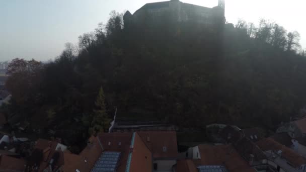 Luchtfoto Van Ljubljana Castle Hill — Stockvideo