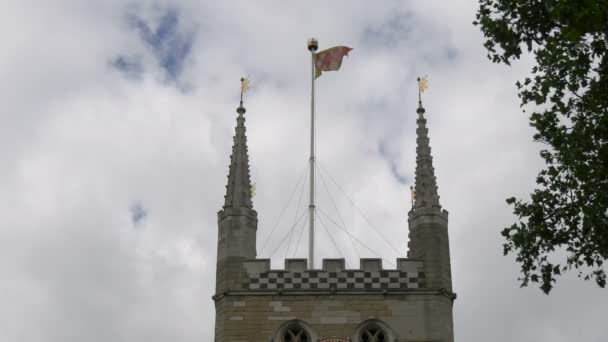 Die Turmspitze Der Southwark Cathedral — Stockvideo