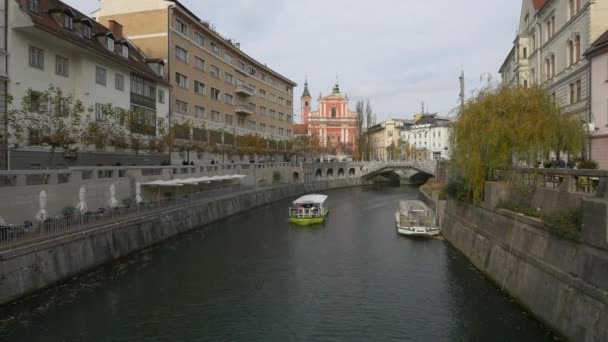 Ποταμός Ljubljanica Σκάφη — Αρχείο Βίντεο