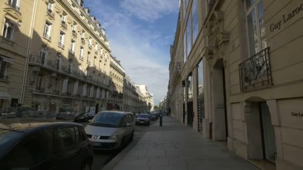 Cars Parked Rue Francois 1Er — Stock Video