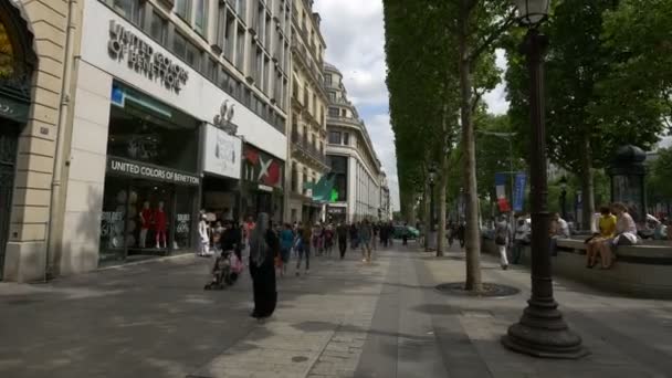 Słynne Sklepy Avenue Des Champs Elysees — Wideo stockowe