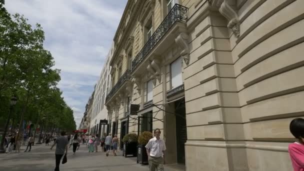 Бананова Республіка Адідас Champs Elysee — стокове відео