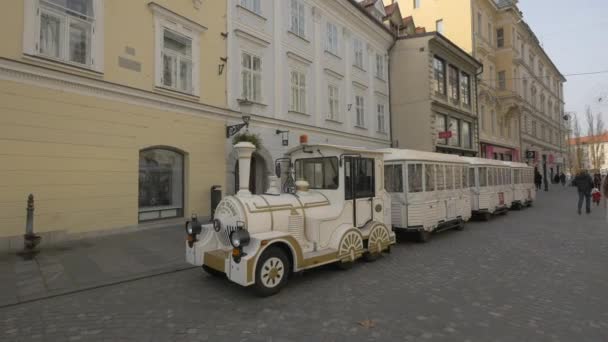 Παλιά Περιοδεία Τρένο Για Τους Τουρίστες Στη Λιουμπλιάνα — Αρχείο Βίντεο