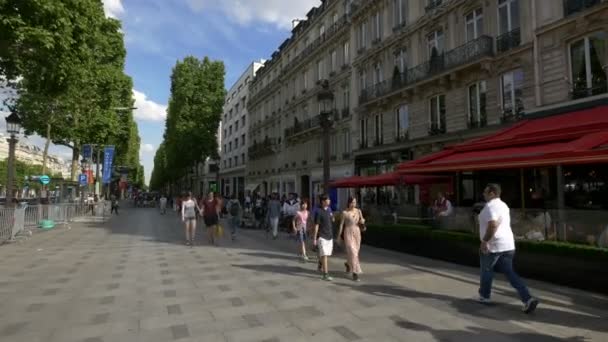 Caminando Por Avenue Des Champs Elysees — Vídeos de Stock