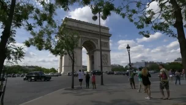 Arc Triomphe 사진을 사람들 — 비디오