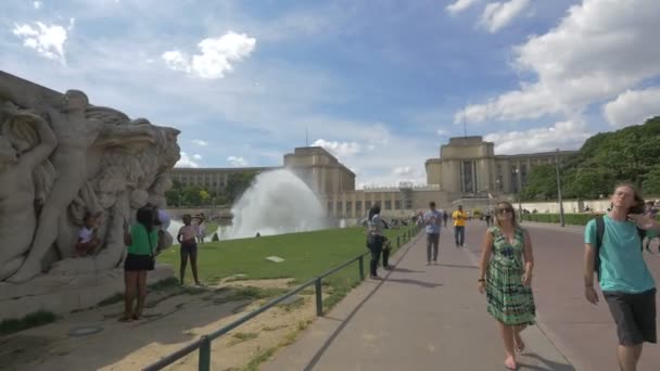 Fountain Warsaw Palais Chaillot Trocadero — Video