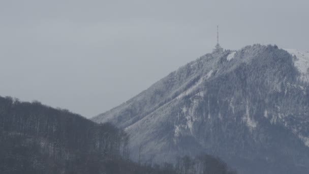 被雪覆盖的山峰 — 图库视频影像