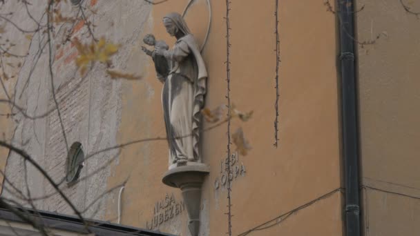 Estatua Virgen María Niño — Vídeos de Stock