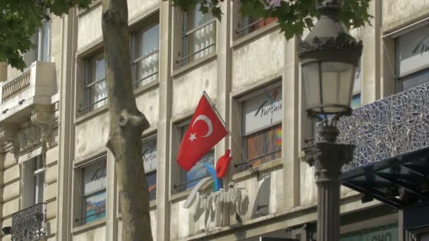 Turkey Flag Waving Building — Stockvideo
