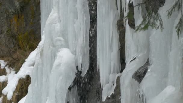 Вид Заморожений Водоспад — стокове відео