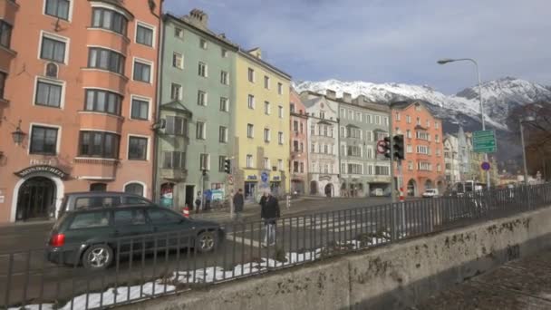 People Innerstrasse Innsbruck — Stock Video