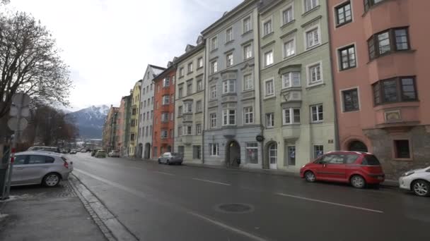 Ulica Kolorowymi Budynkami — Wideo stockowe
