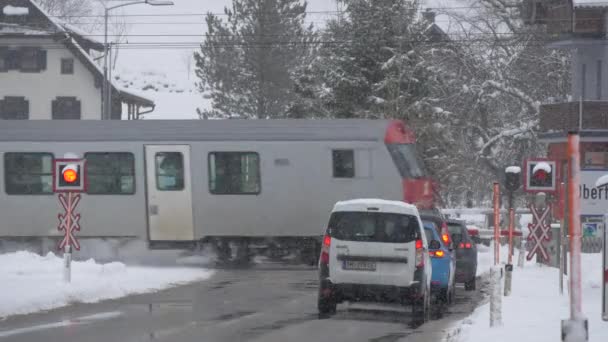 Auto Treno Durante Inverno — Video Stock