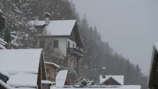 Σπίτια Κατά Διάρκεια Χιονοπτώσεων — Αρχείο Βίντεο
