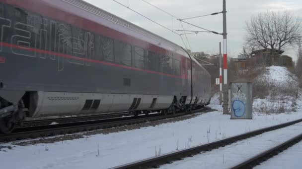 Tren Rodando Día Invierno — Vídeo de stock