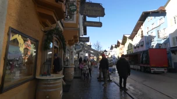 Sklepy Kawiarnie Vorderstadt Kitzbhel — Wideo stockowe