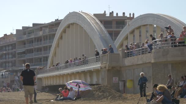 Γέφυρα Sainte Maxime Από Την Παραλία — Αρχείο Βίντεο