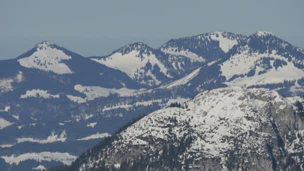 Berge Mit Schnee Bedeckt — Stockvideo