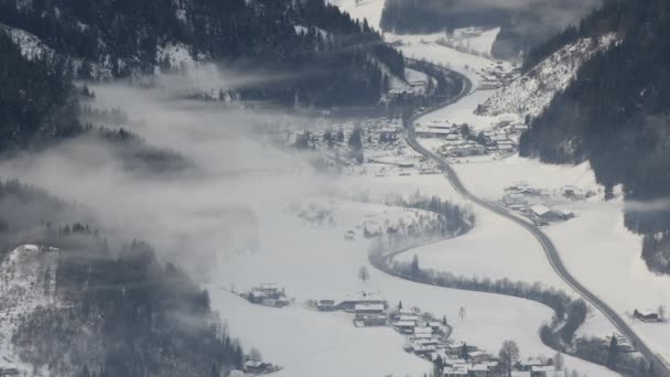 Υψηλή Γωνία Ενός Χωριού Κατά Διάρκεια Του Χειμώνα — Αρχείο Βίντεο