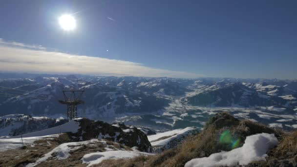 Vue Sur Les Montagnes Par Une Journée Ensoleillée — Video