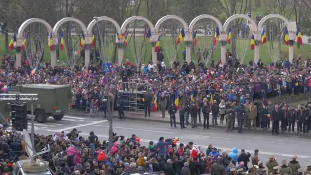 Coches Militares Desfile Del Día Nacional Alba Iulia — Vídeos de Stock