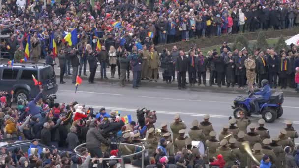 Cuatro Ruedas Coches Desfile Del Día Nacional Alba Iulia — Vídeos de Stock