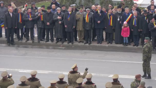 Soldati Alla Parata Della Giornata Nazionale Rumena Alba Iulia — Video Stock