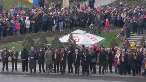 Tjänstemän Samlades Vid Den Rumänska Nationaldagsparaden Alba Iulia — Stockvideo