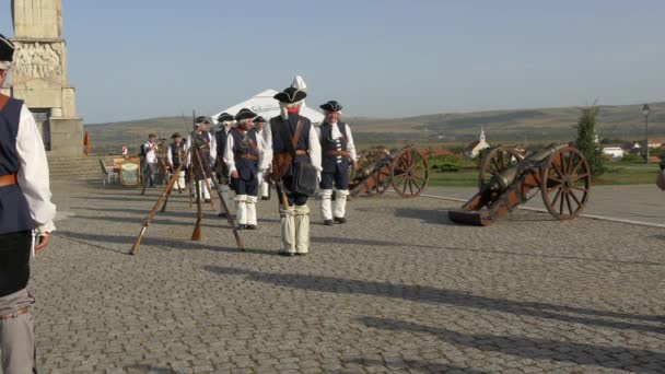 Uomini Costume Medievale Che Sparano Cannoni Alba Iulia — Video Stock