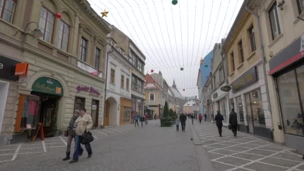 Rua Republicii Com Decorações Natal Brasov — Vídeo de Stock