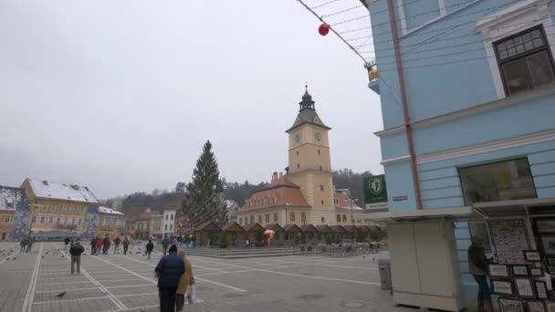 Mercado Navidad Brasov Visto Desde Calle Republic — Vídeo de stock