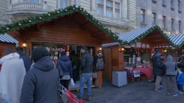 Trä Gatan Bås Julmarknad — Stockvideo