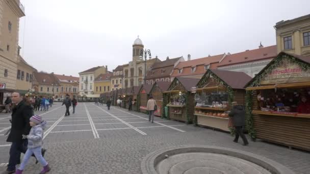 Drewniane Stragany Jarmarku Bożonarodzeniowym Brasov — Wideo stockowe